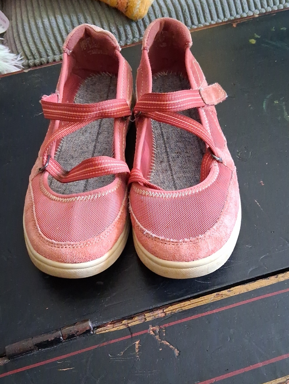 Earth Origins Rust Mary Jane Sneakers